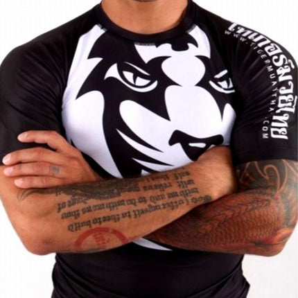 Camiseta "Tiger Muay Thai" Blanca y Negra - Frikimanes